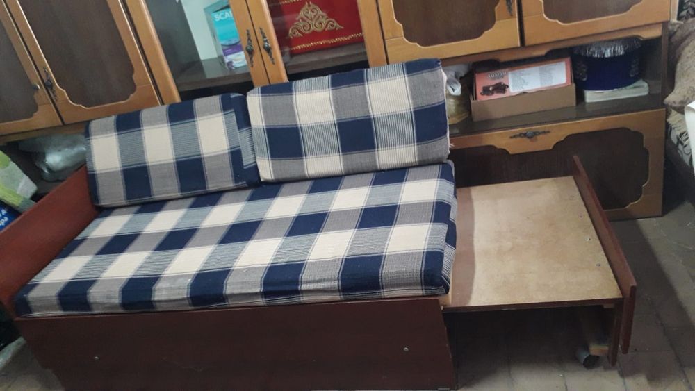 Продам диван подростковый за 3000 тыс тг