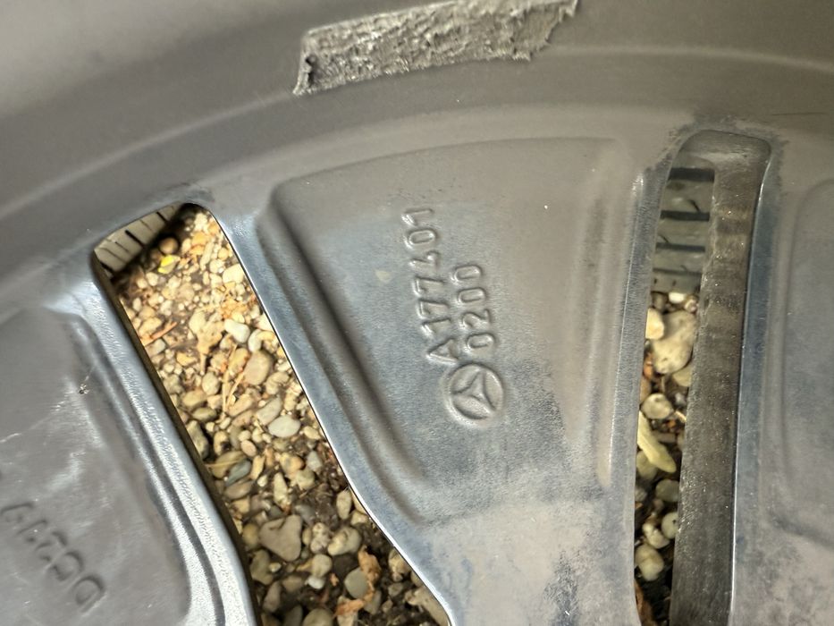 100% Оригинални Mercedes CLA 2022 година