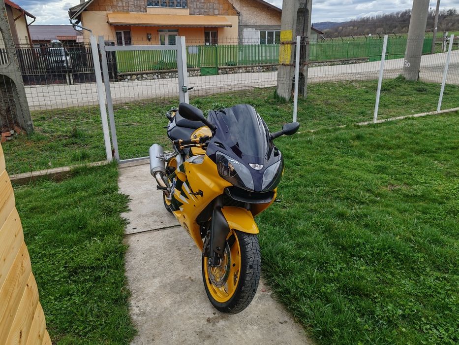 Motocicleta Kawasaki Ninja 600cc