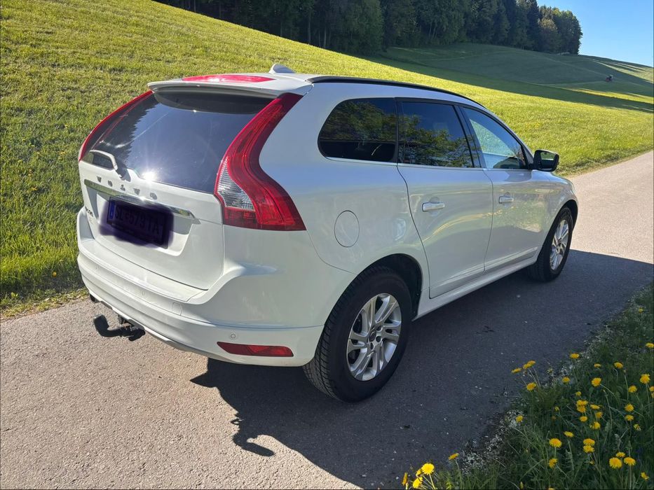 VOLVO XC60 2015 — imagine 3