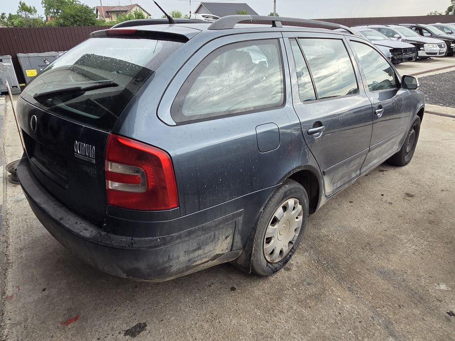 Dezmembrez skoda octavia 2 1.9 tdi
