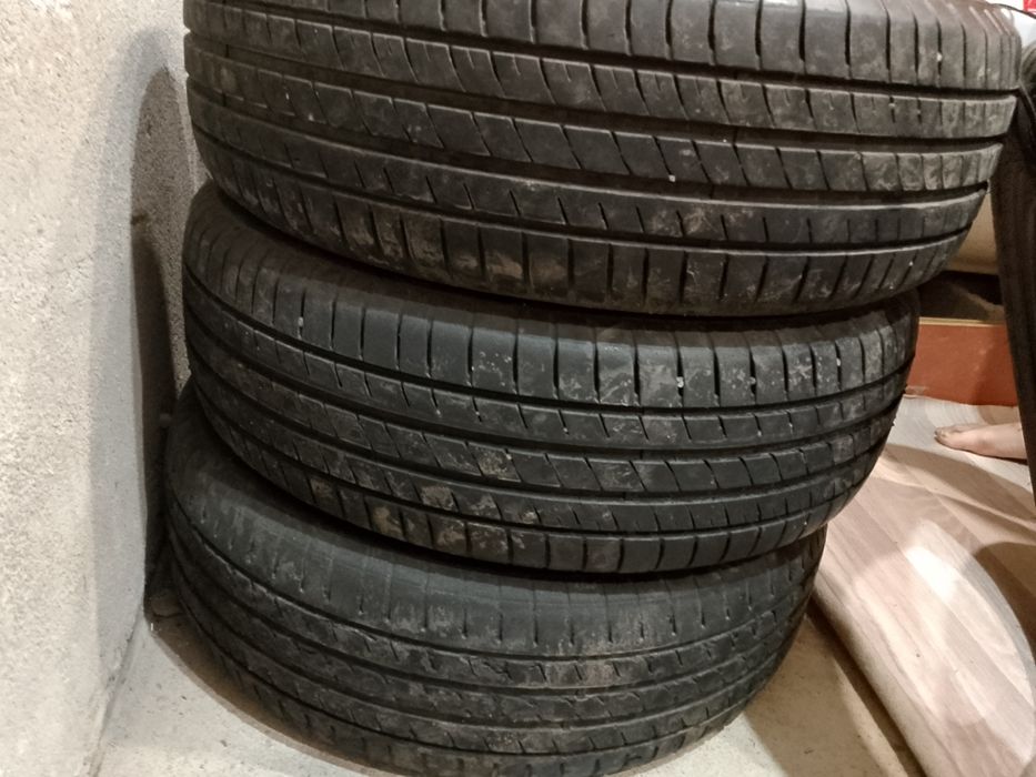 Шина балон 205/60/R16