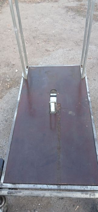 Продам заводскую тачку