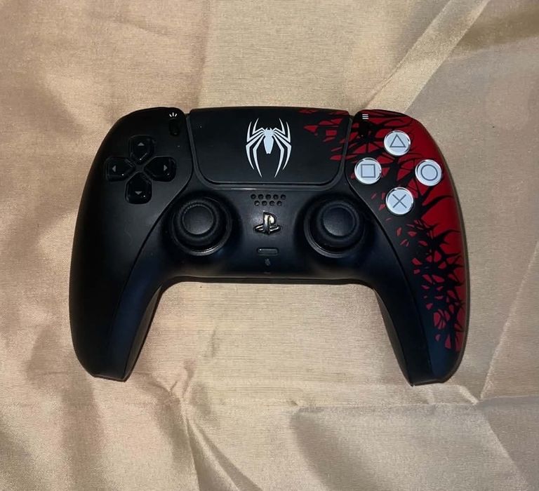Джойстик за PlayStation 5 ( PS5 ) DualSense Marvel’s Spider-Man 2 Limited Edition