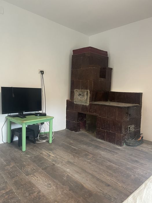 Vand casa langa padure Buhoci