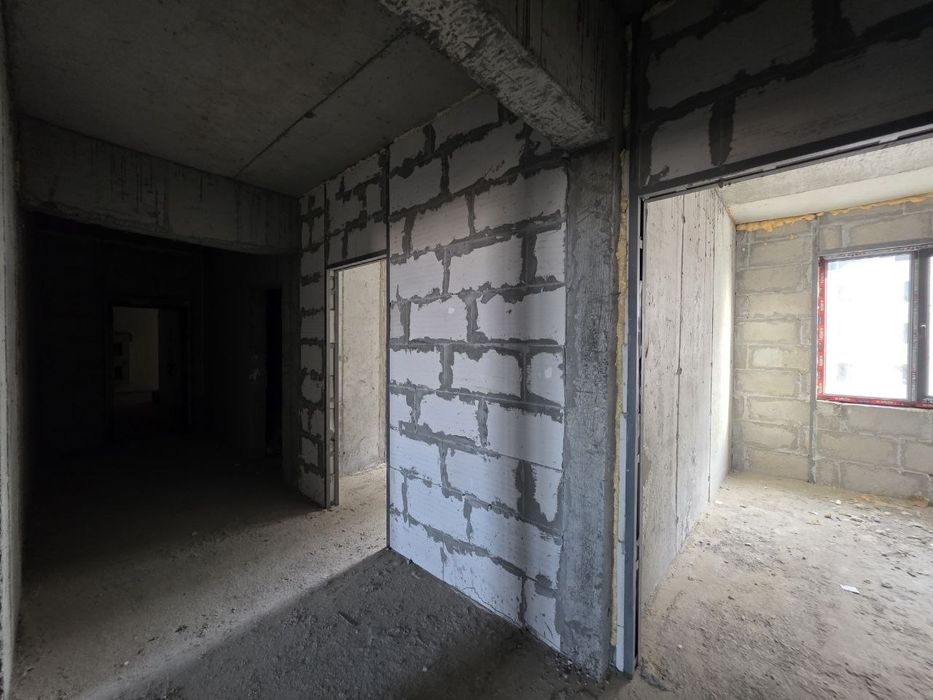 Продаётся 3 км квартира