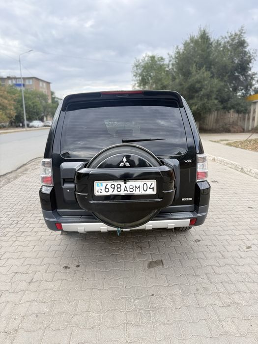 Продам Паджеро 2007 года