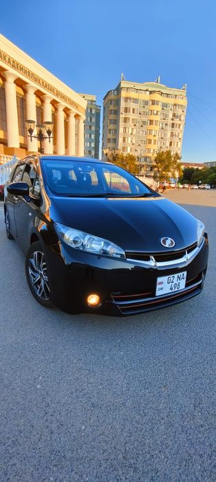 Toyota wish 2011