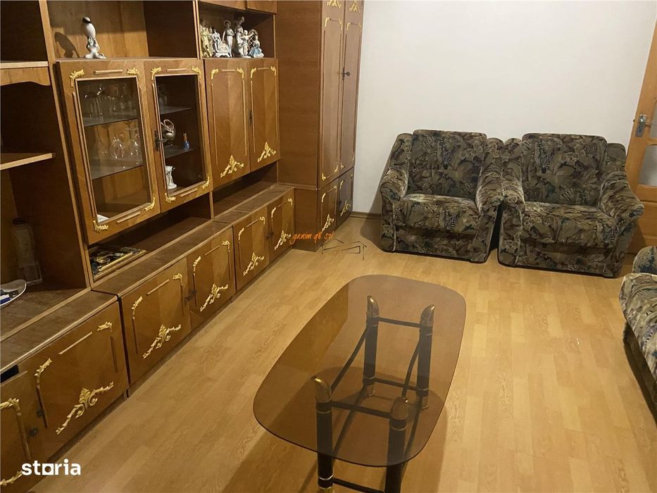 Apartament 3 camere , zona cartier Sud , 52 mp , decomandat ,mobilat