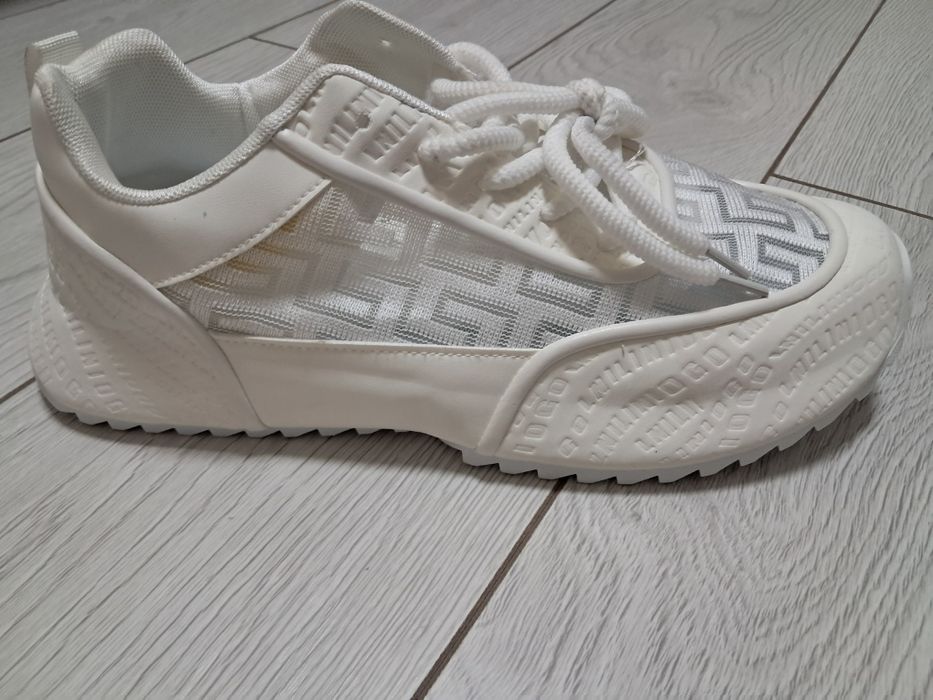 Кроссовки LYXECEK