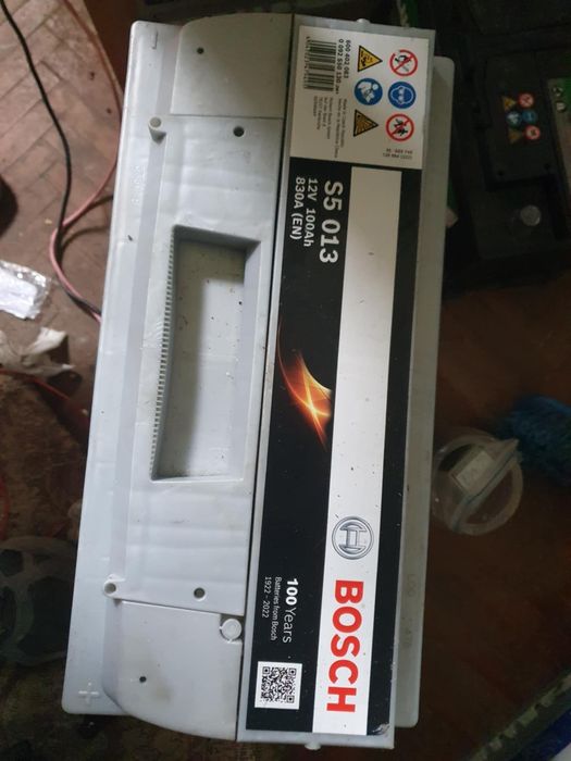 Acumulatori auto 12v