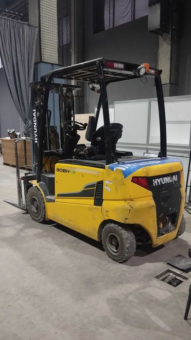 Электрокара Кара погрузчик Hyundai