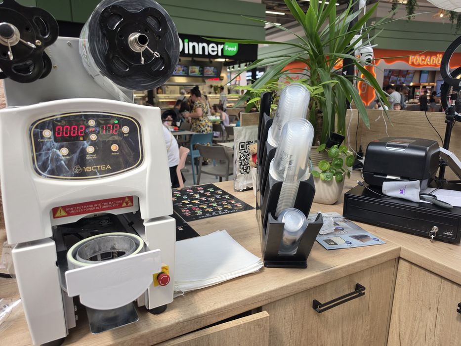 Afacere la cheie 8CTEA  BUBBBLE  TEA & MORE