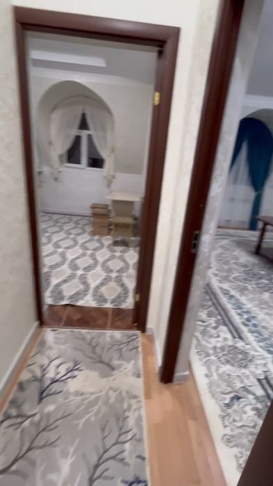 Ижорага 2/8/8 Вокзалда Саодат рестораны оркасида.