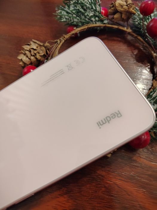 Telefon Xiaomi Redmi13. Roz, stare ca nou, 8/256 GB, camera 108MP