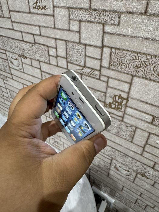 iPhone 4S 8Gb White