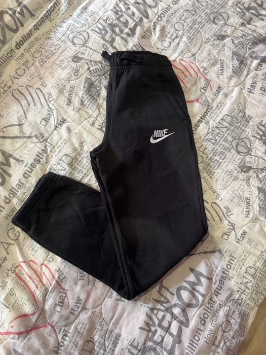 Долнище Nike-137/147см-М размер-НОВО!