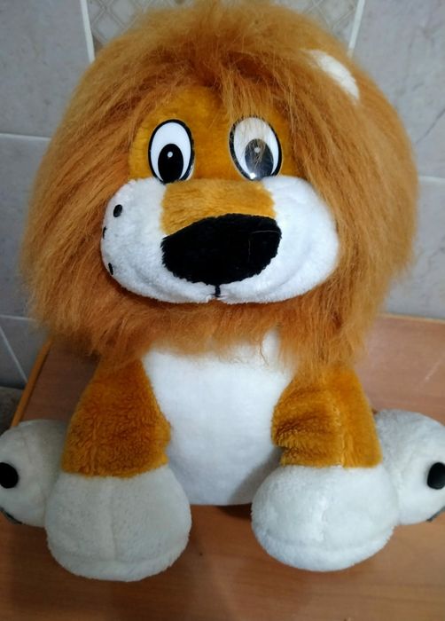 Мягкая игрушка "Львёнок" в отличном состоянии