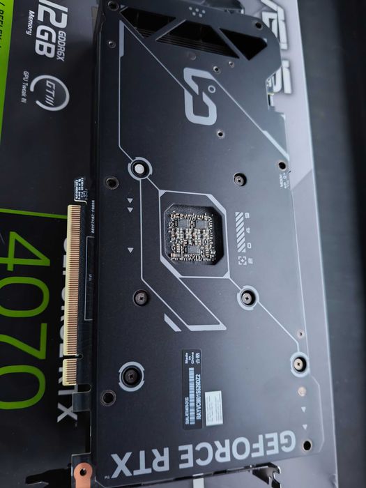 Placa video ASUS RTX 4070 DUAL OC, 12GB (Garantie 03.2027)