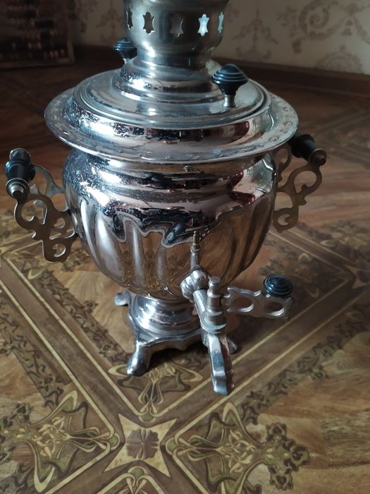 Самовар времен СССР.
