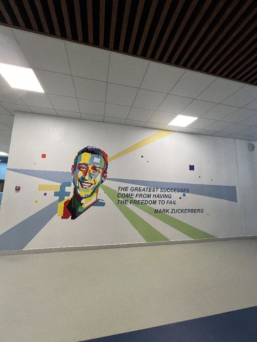 Художник Декоратор