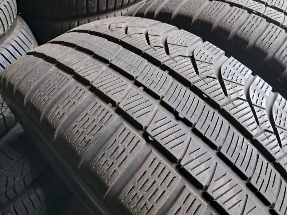 Anvelope second hand iarna 255 45 R22 Pirelli 2024 BMW Elect