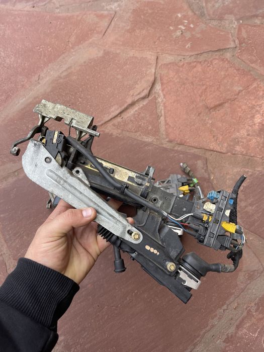 Ручка до рест 88-92год на BMW e34