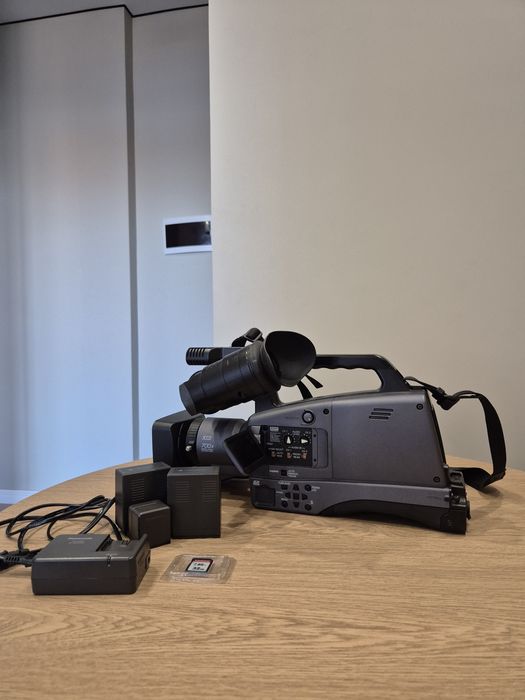 Видеокамера Panasonic AG-HMC70