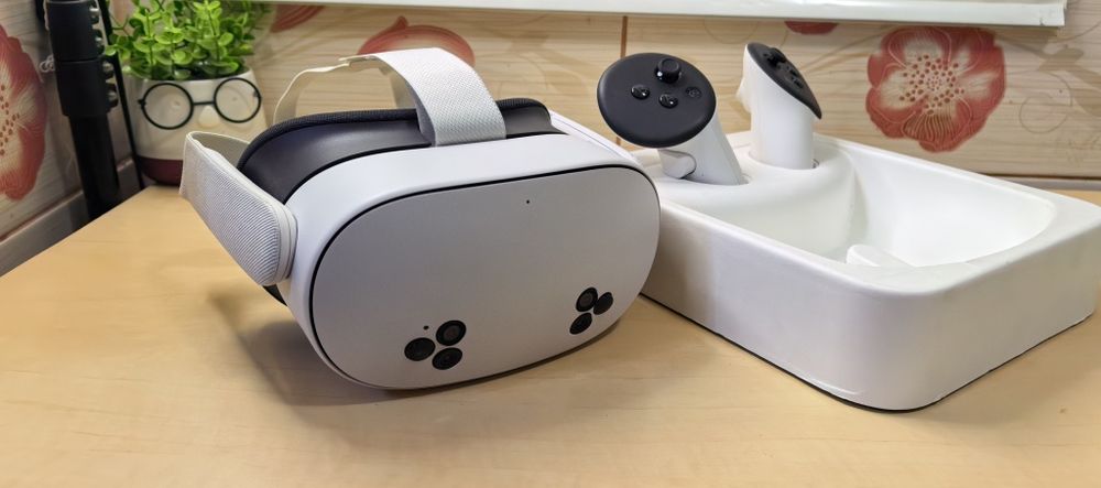 Ochelari VR META Quest 3S - - 128GB - - Oculus // ca noi - - 1450 lei