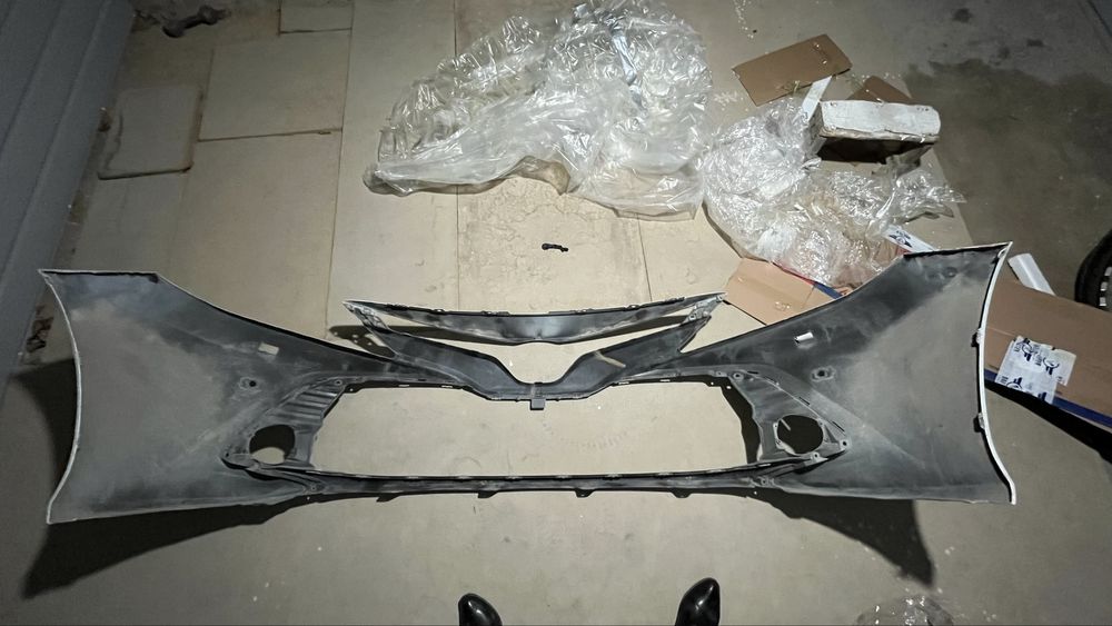 Бампер передний Камри 70