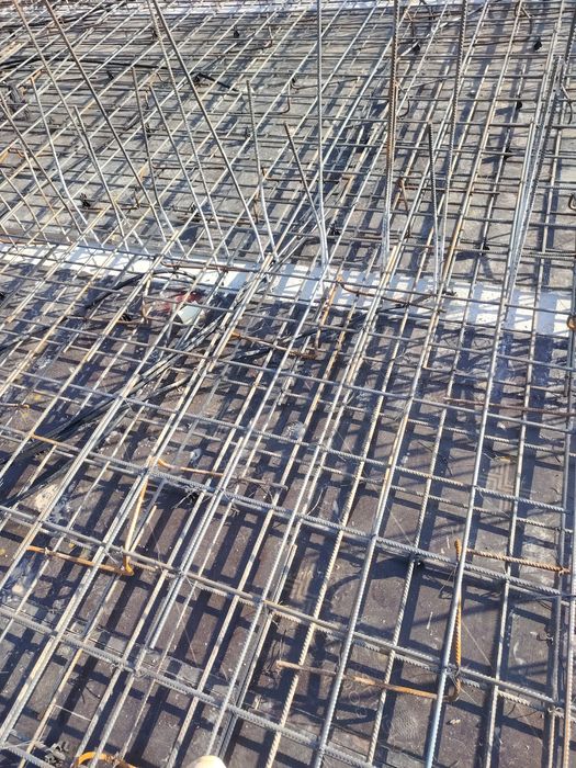 Sharshara chorraxasini yonidagi domlarga elektriklar olinadi