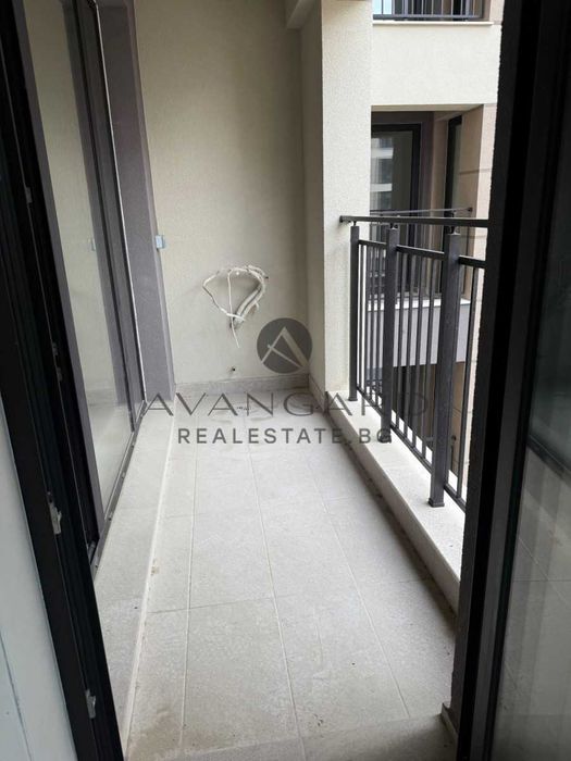 Продава се Двустаен апартамент в Пловдив, Тракия - 65 кв.м за 1570 €/кв.м - Снимка #4