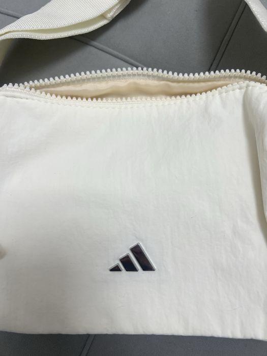 Новая Adidas crossbody