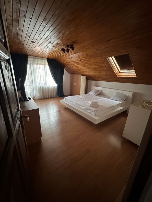 Vila petreceri, majorat, cununie, pe lac Snagov cu piscina si barca