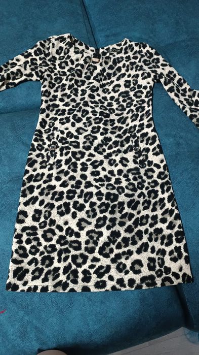 Продам женские платья.