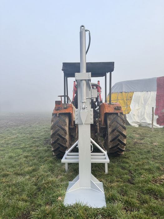 Despicător de lemne hidraulic