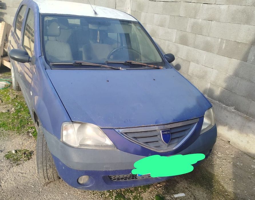 Vând Dacia logan