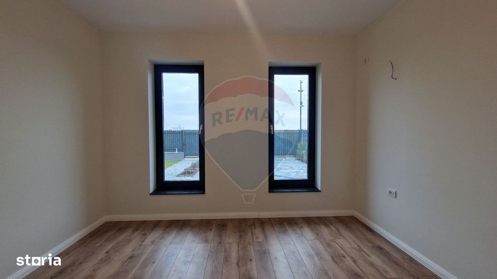 Casă / Vilă cu 3 camere de vânzare Ciocanesti