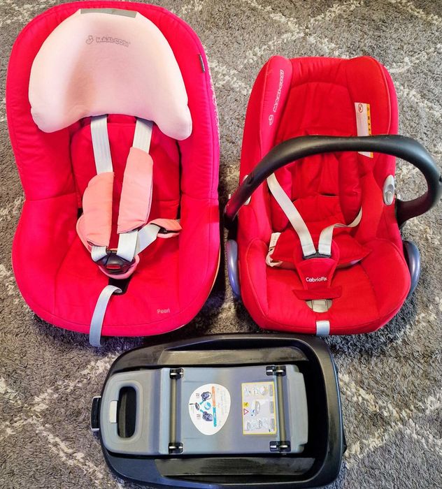Комплект столчета за кола Maxi-Cosi FamilyFix база + CabrioFix + Pearl – употребявани, в добро състояние