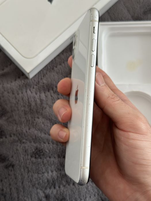 Айфон 11 128гб срочно