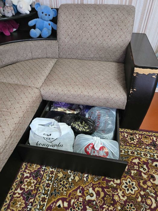 Диван угловой для гостиной