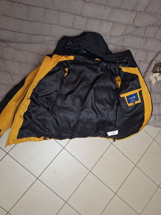 Зимно мъжко яке.