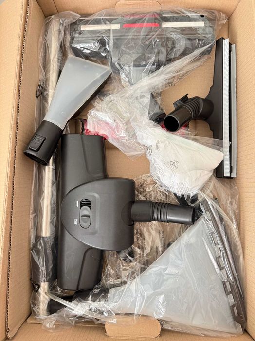 Aspirator cu spalare BOSCH AquaWash&Clean