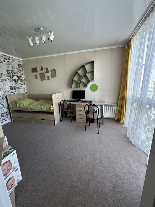 Сдам квартиру 2 комн студия, 250.000