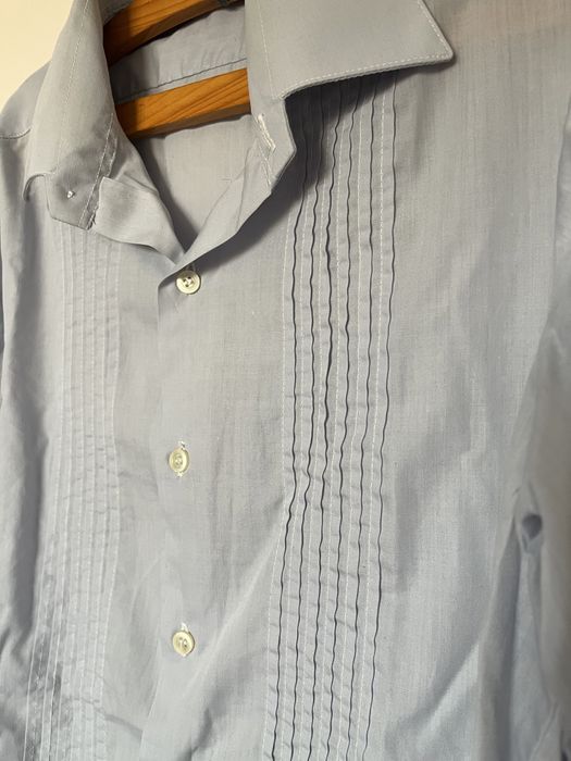 Светло синя риза