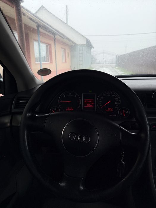 Audi a4 b6 1.9tdi 131cp