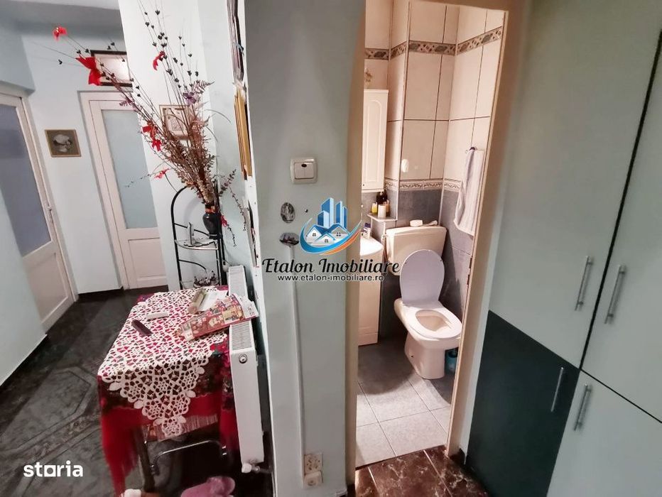 Apartament 3 camere, parter inalt, bloc 1984, zona Muzeu Piatra Neamt