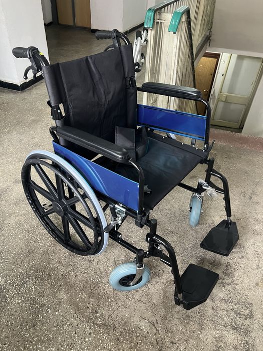 Scaun cu rotile 150kg + cadru pliabil