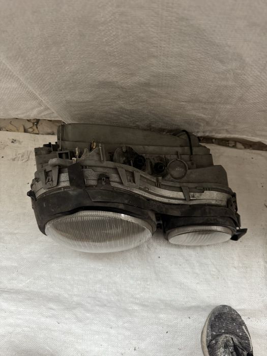 Оригинален фар Мерцедес Е300 Mercedes W210