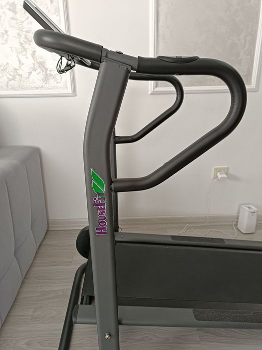 Беговая дорожка.